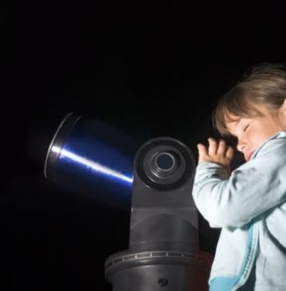 Astronomía con niños en el observatorio de AstroLab