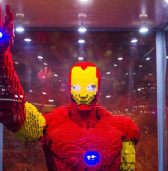Exposición de modelos construidos con piezas Lego®